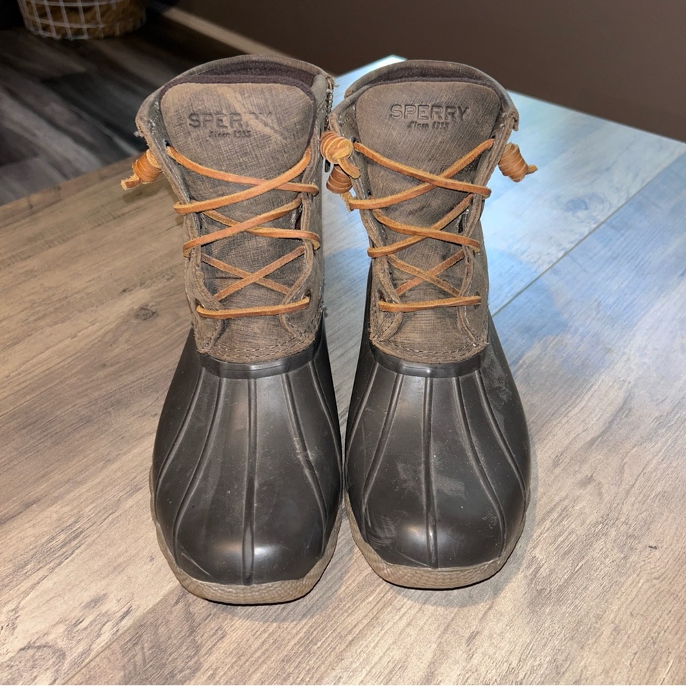 Sperry Duck Boots. Worn a handful of times. Great condition.